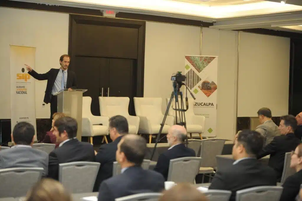 Agustin Torroba en la ciudad de Panama