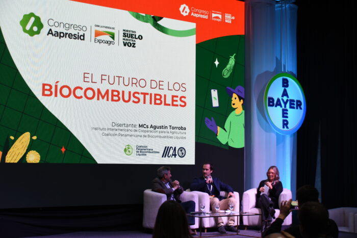 Agustin Torroba del IICA, en un panel sobre el Futuro de los Biocombustibles en el Congreso Aapresid